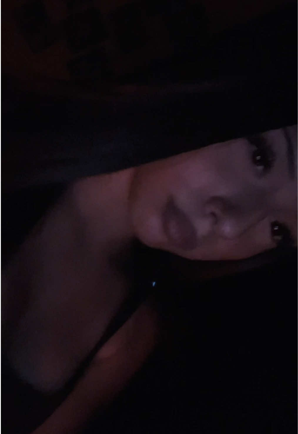 @𝔐𝔢𝔩𝔞_𝔰𝔭𝔞𝔪𝔪 🎞️