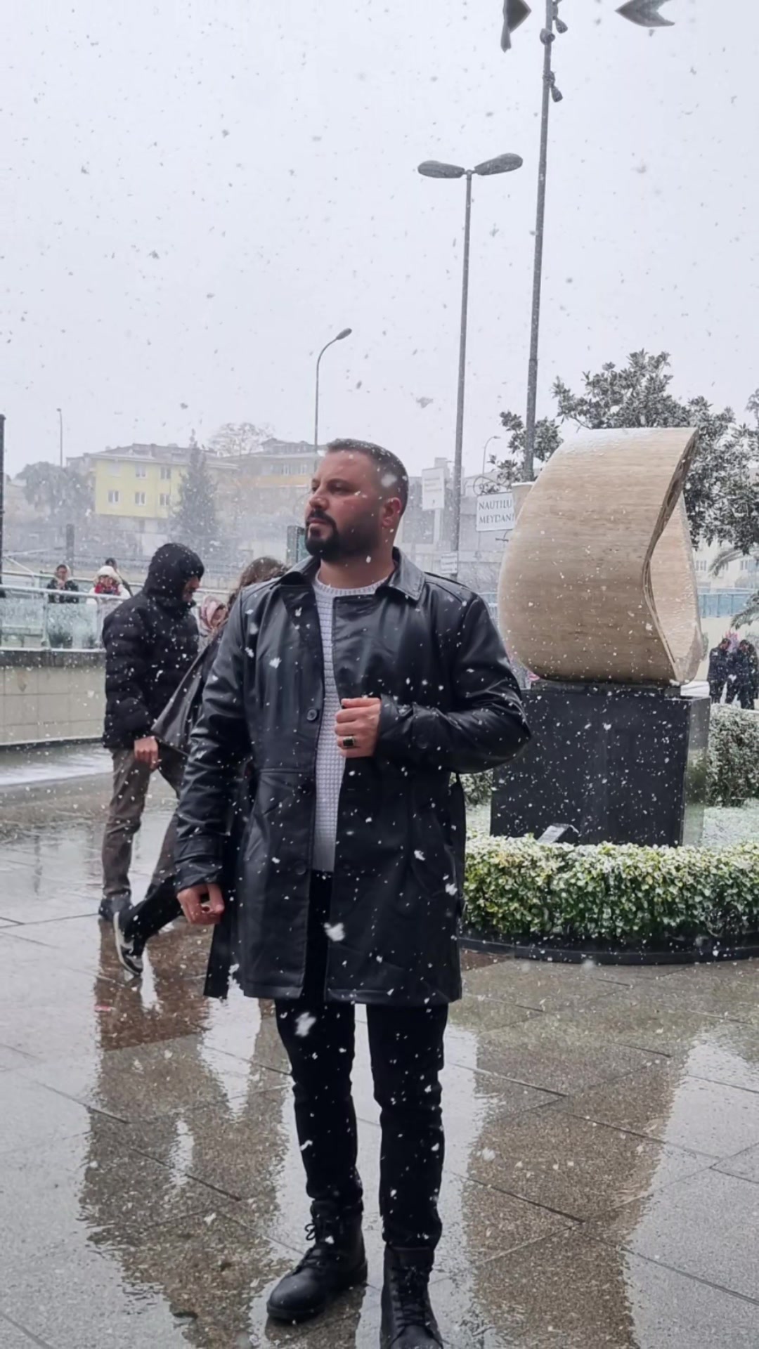 @ÖZGÜR
