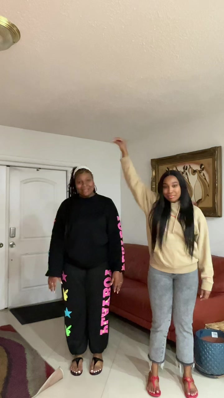 @zoeee