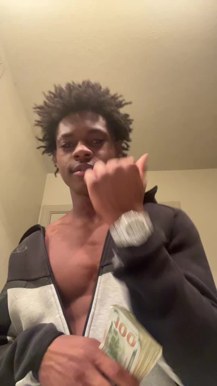 @⃟