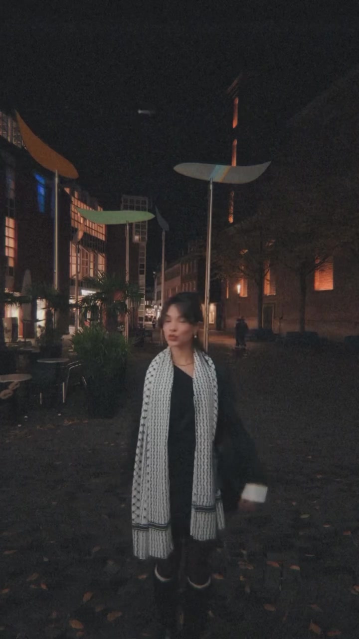 @✨