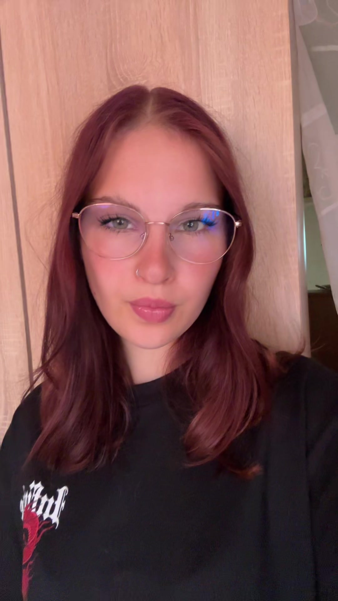@Lara