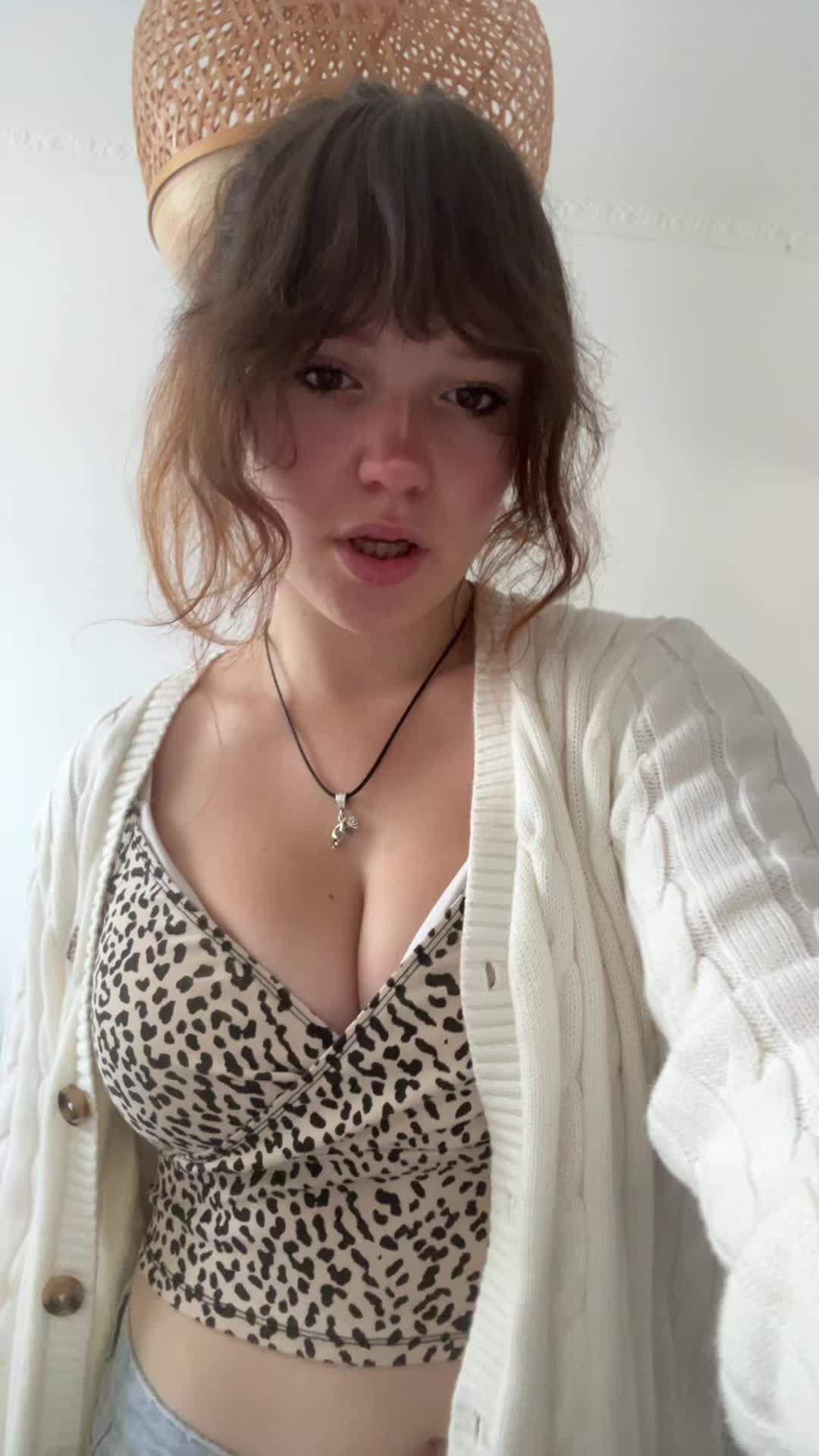@estella