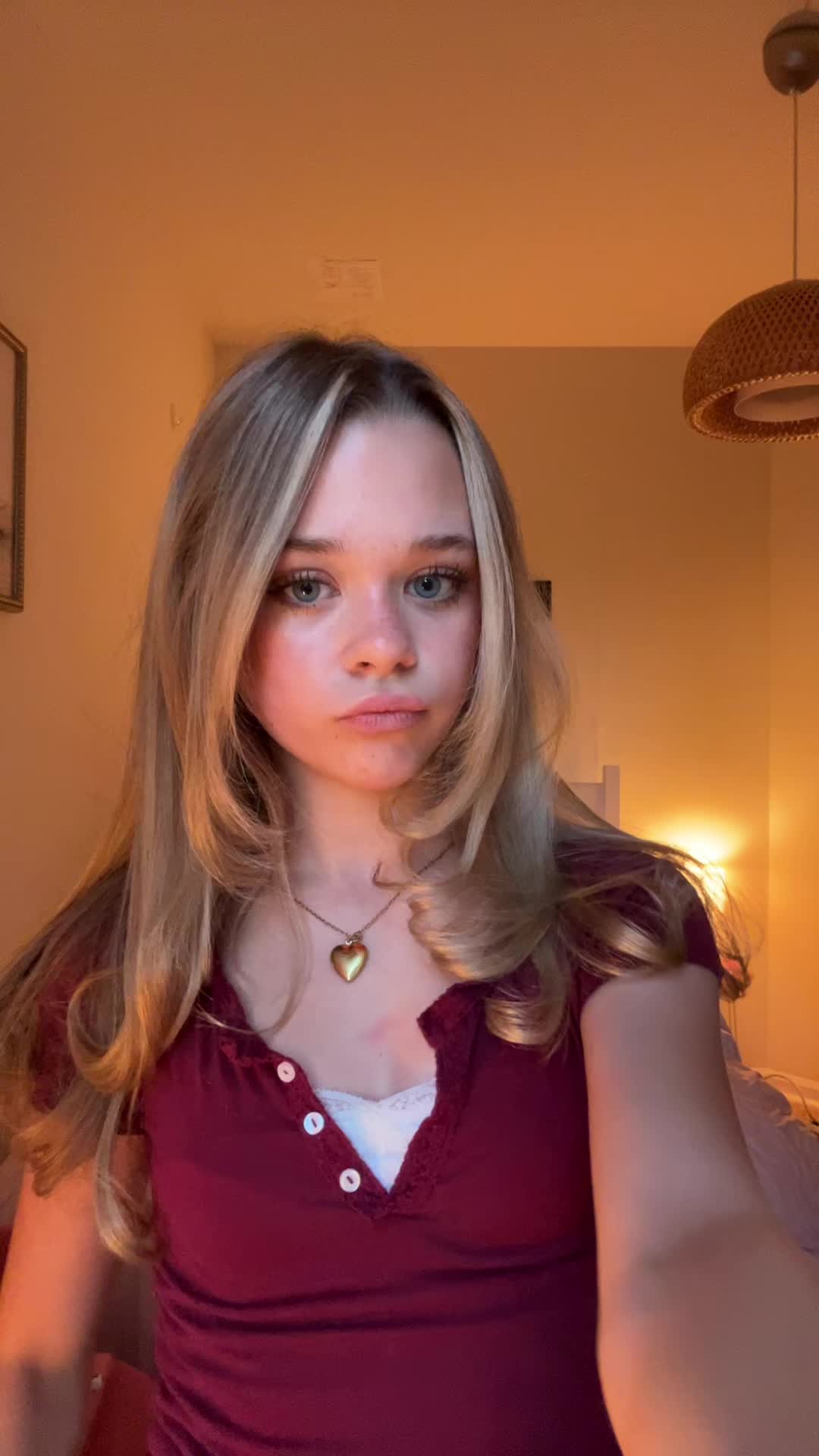 @𝓒𝓪𝓶𝓲🪽🧁🦢🩰