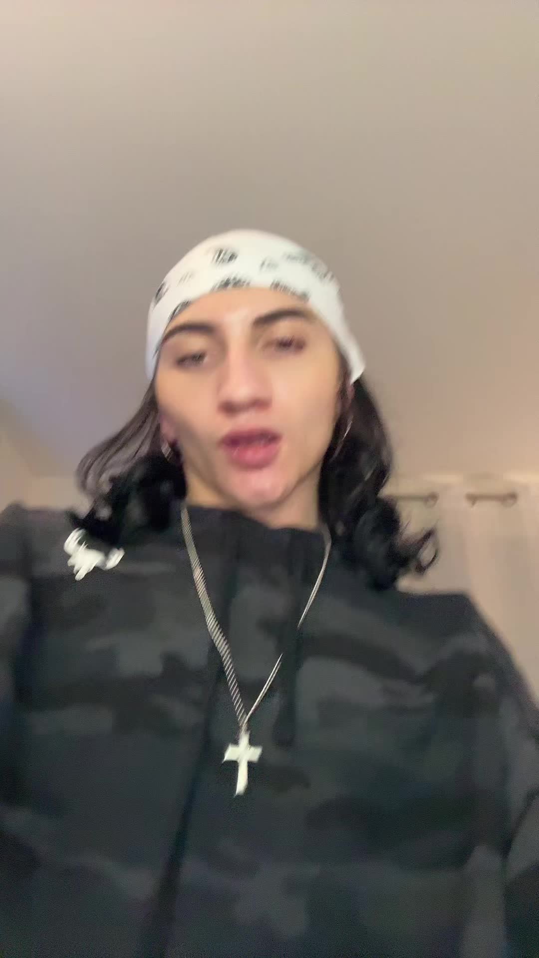 @prettyboy.c208