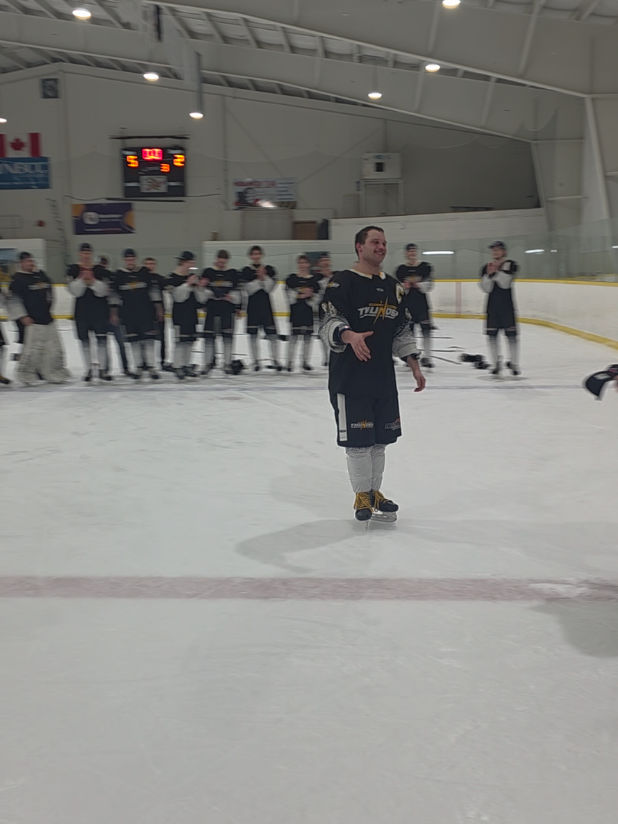 @Sunny Corner Thunder 🏒