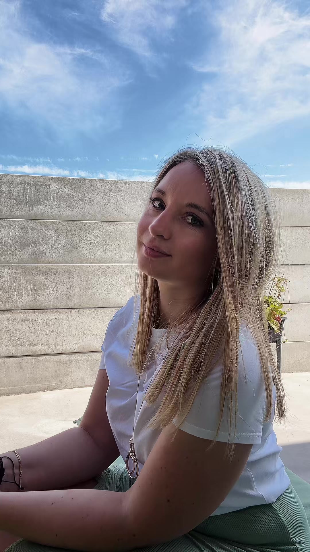 @Elodie