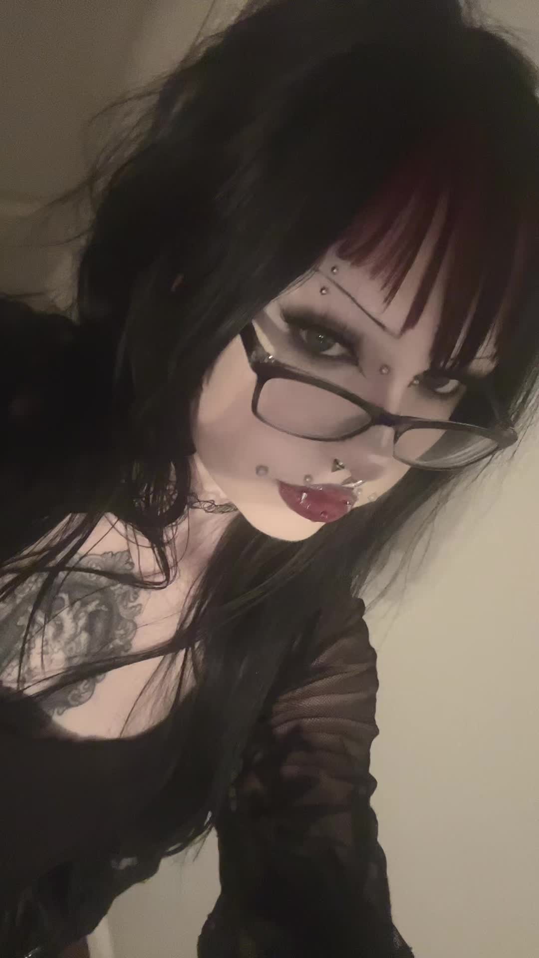 @𝔅𝔯𝔦𝔞𝔫𝔫𝔢 🧛🏻&zwj;♀️☥
