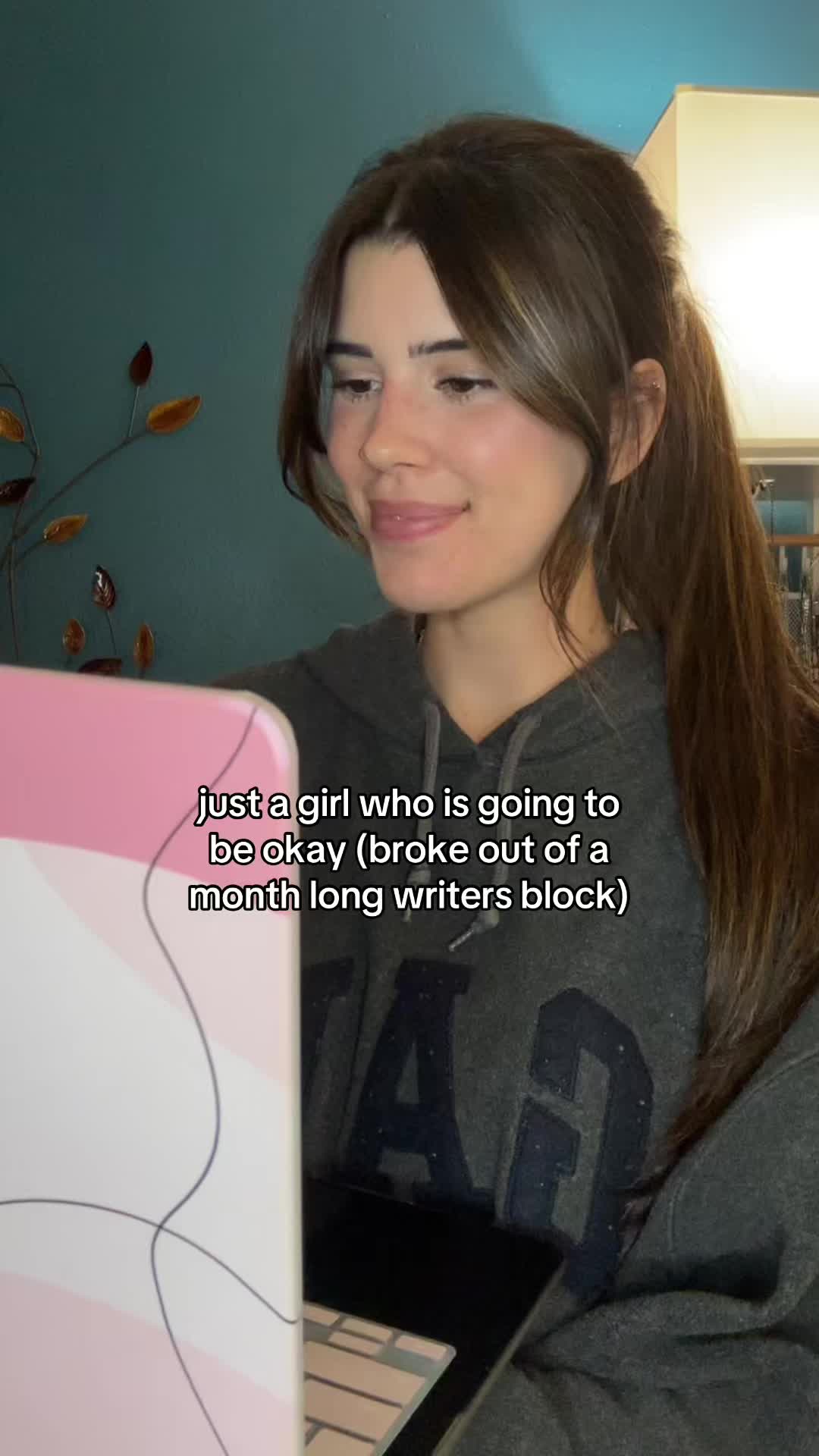 @DARIAN McKENZIE | WRITER