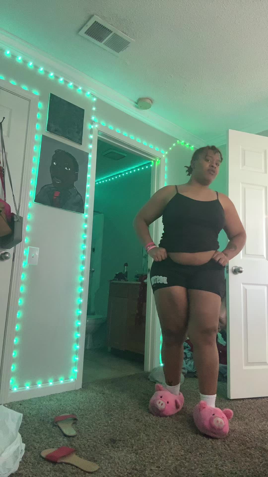 @howdidyoufindthefucknqueen 😅