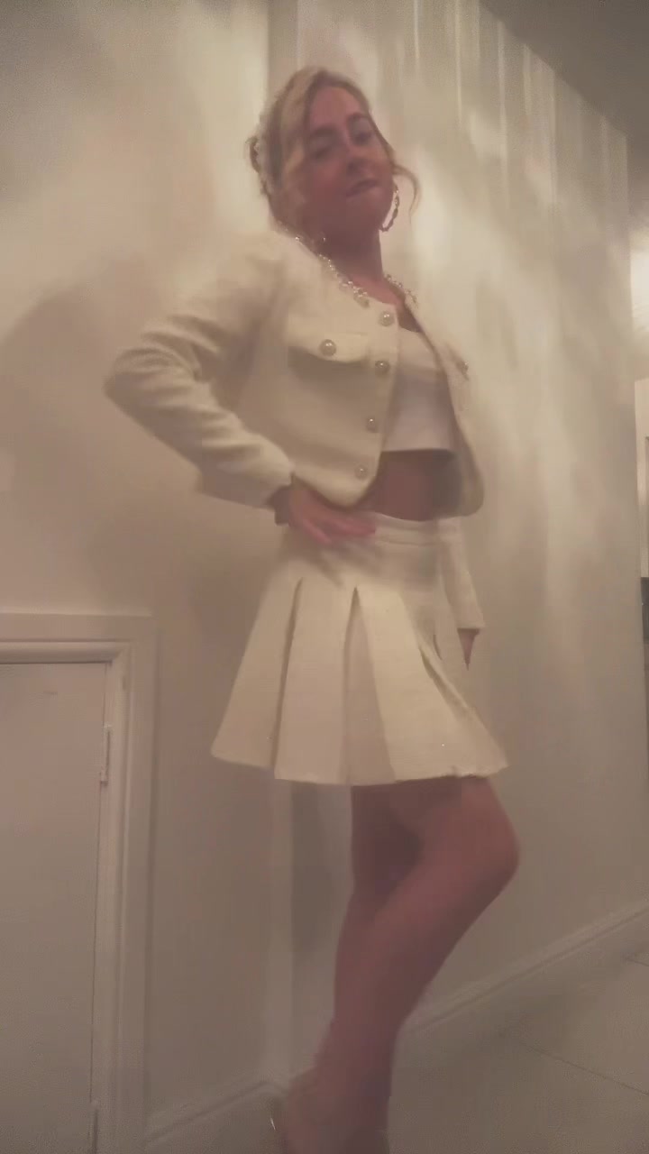 @𝐌𝐀𝐃𝐃𝐈𝐄𝐌𝐀𝐄👸🏼👸🏼