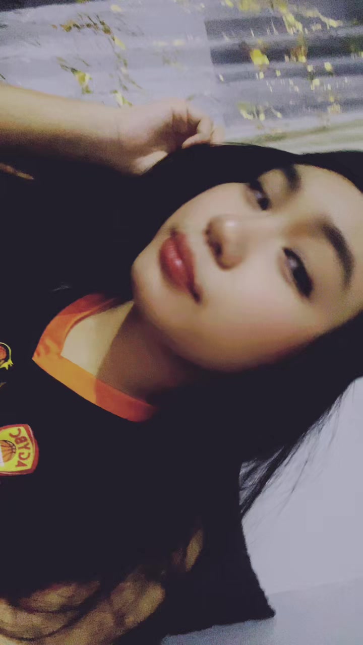 @hottiecokeee