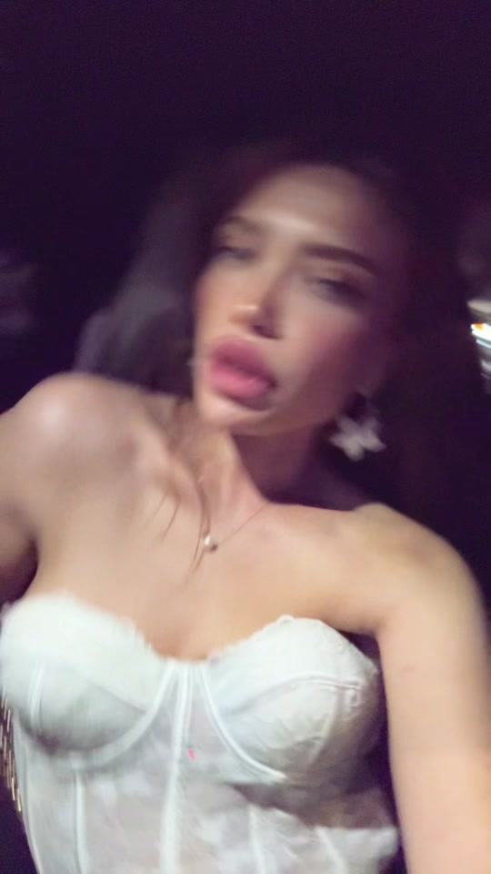 @juliabal
