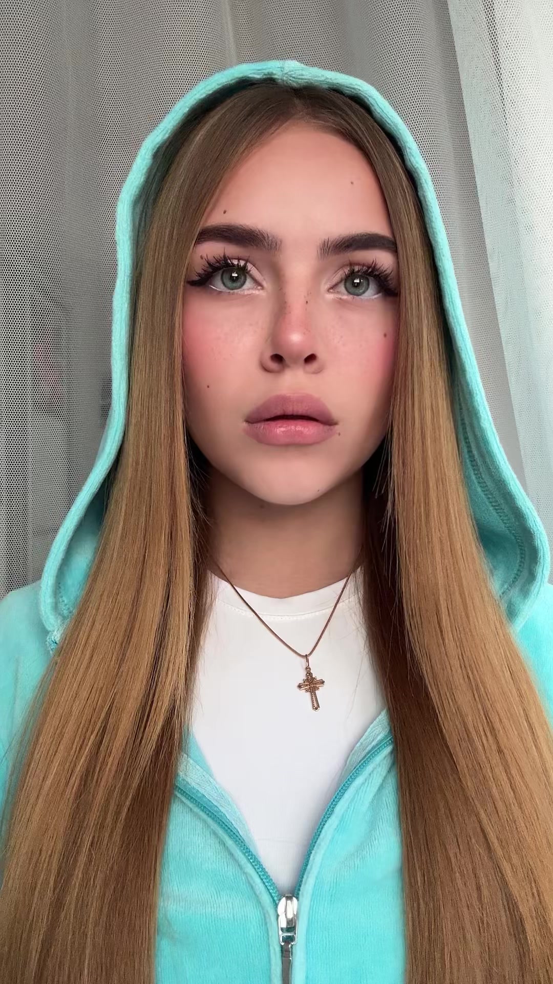 @алесяша