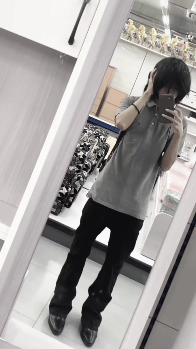 @l0ren_9