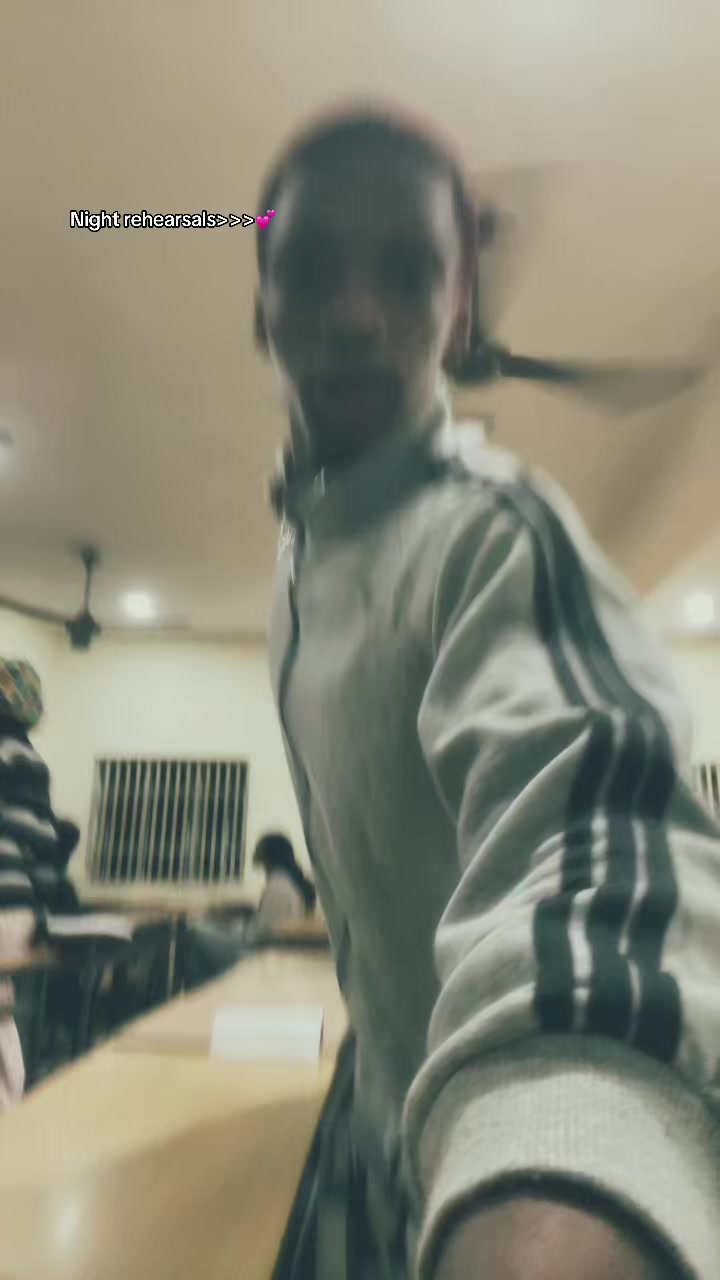 @𝖮𝗓𝗂𝗈𝗆𝖺⭐️💜