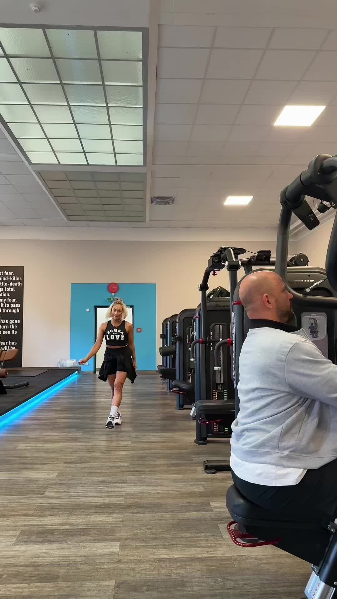 @Mari Корыстная Особа😜
