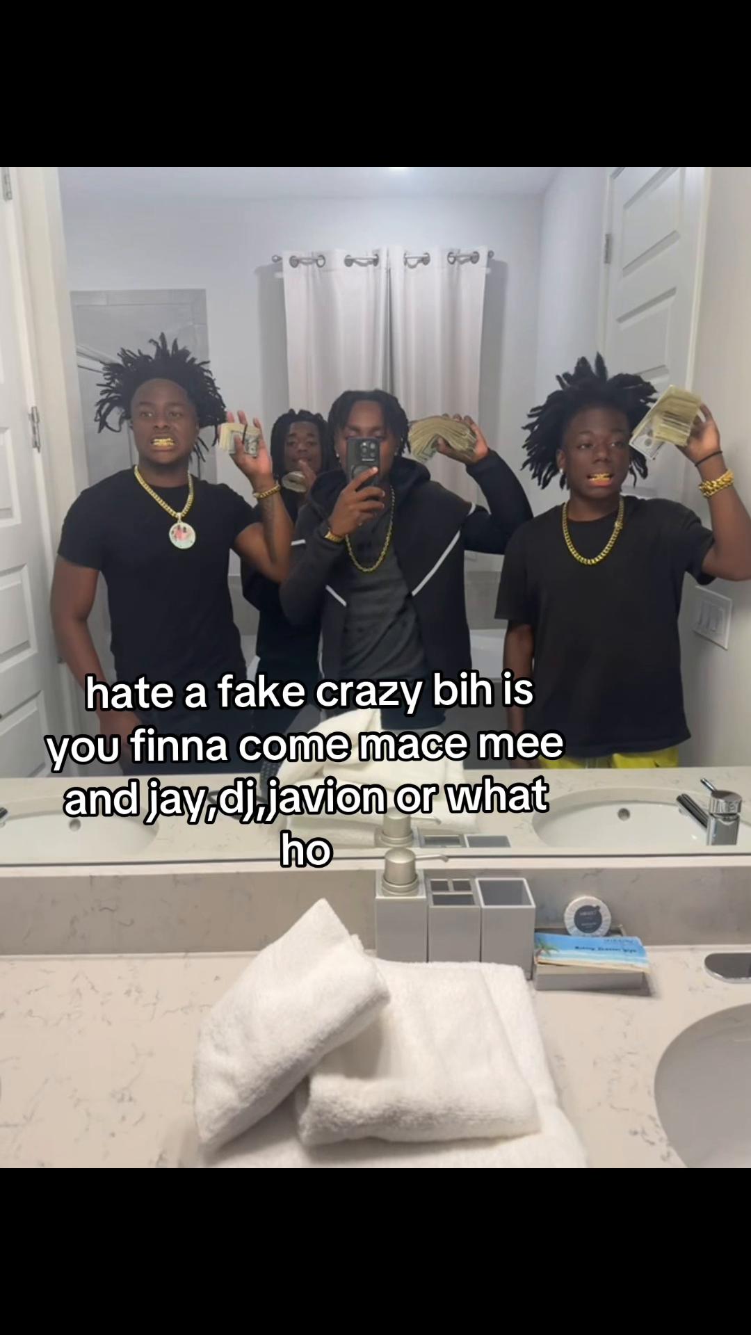 @Gio