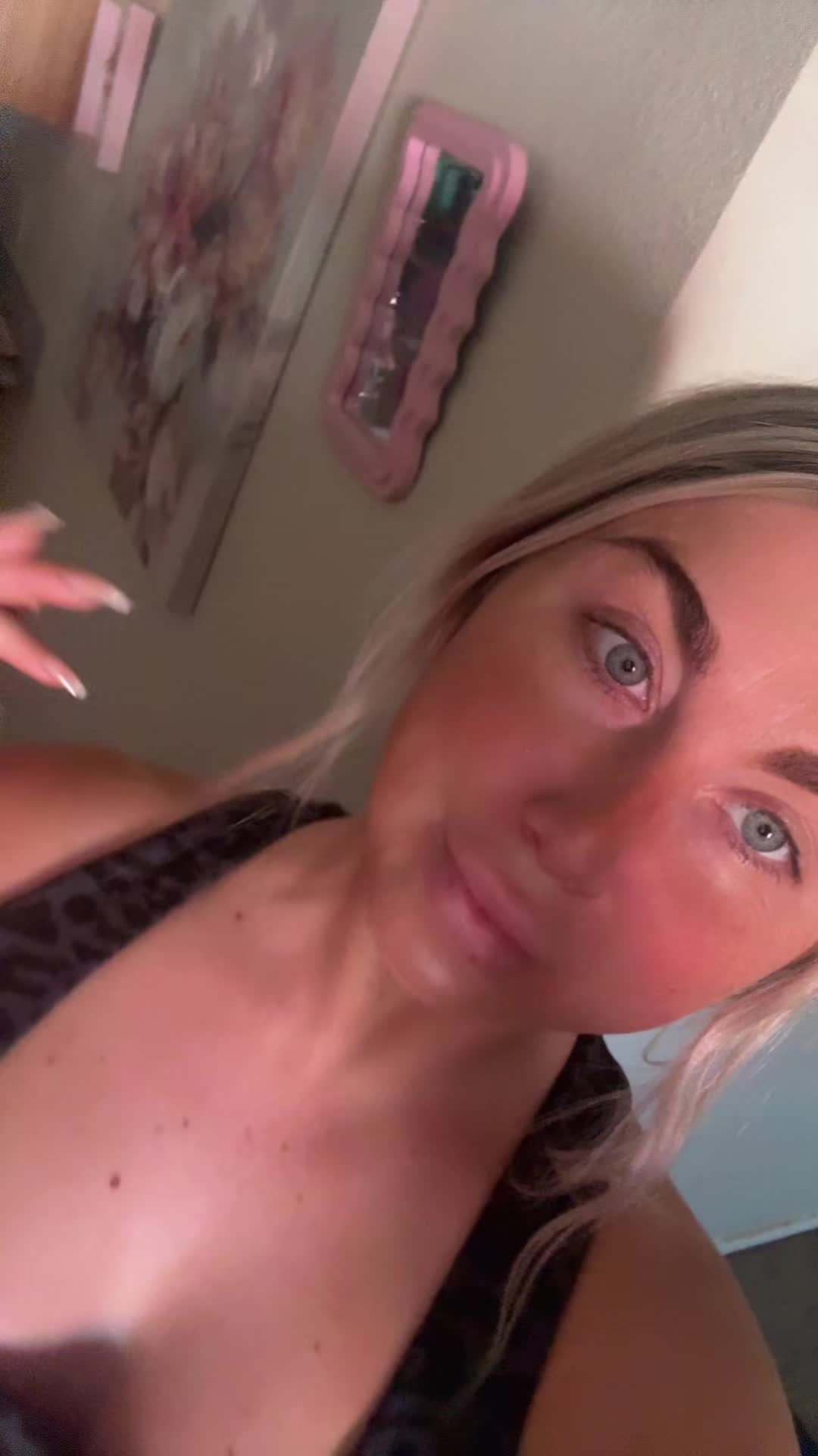 @Laceybarbieee