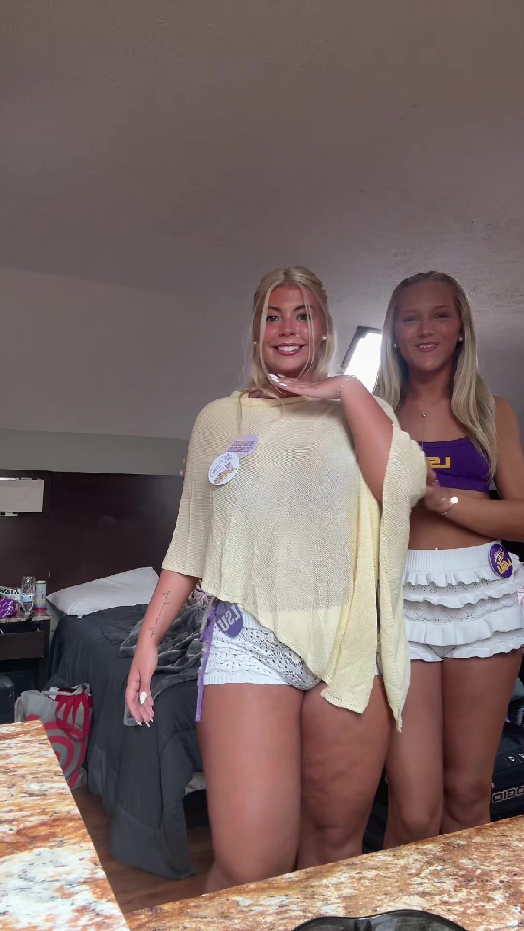 @aud