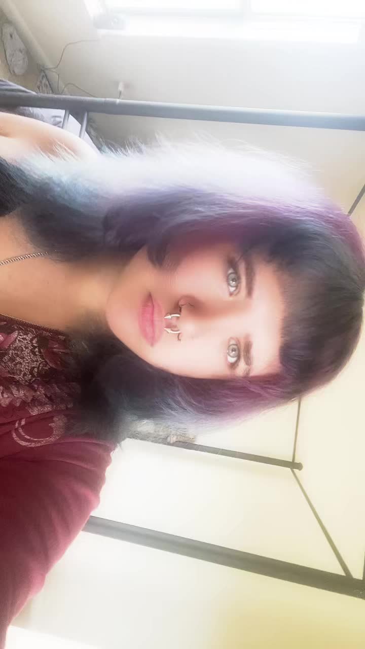 @Jem_b1tch