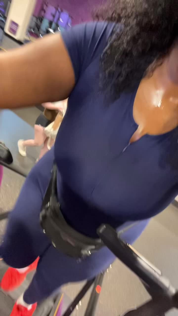 @laquecia.C