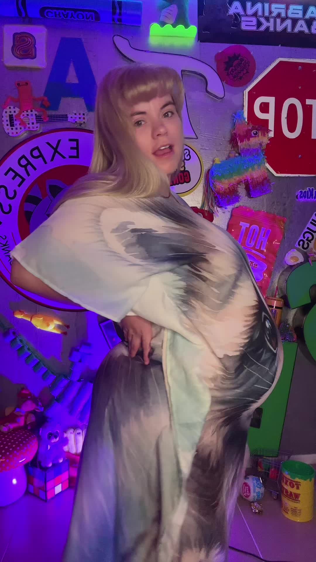 @🌈Sabrina Banks 🦝