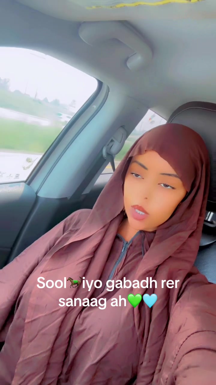 @Dhalgeesi🦁👸 💸💎🦋💃🏽