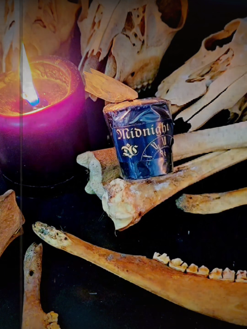 @Dark Candles