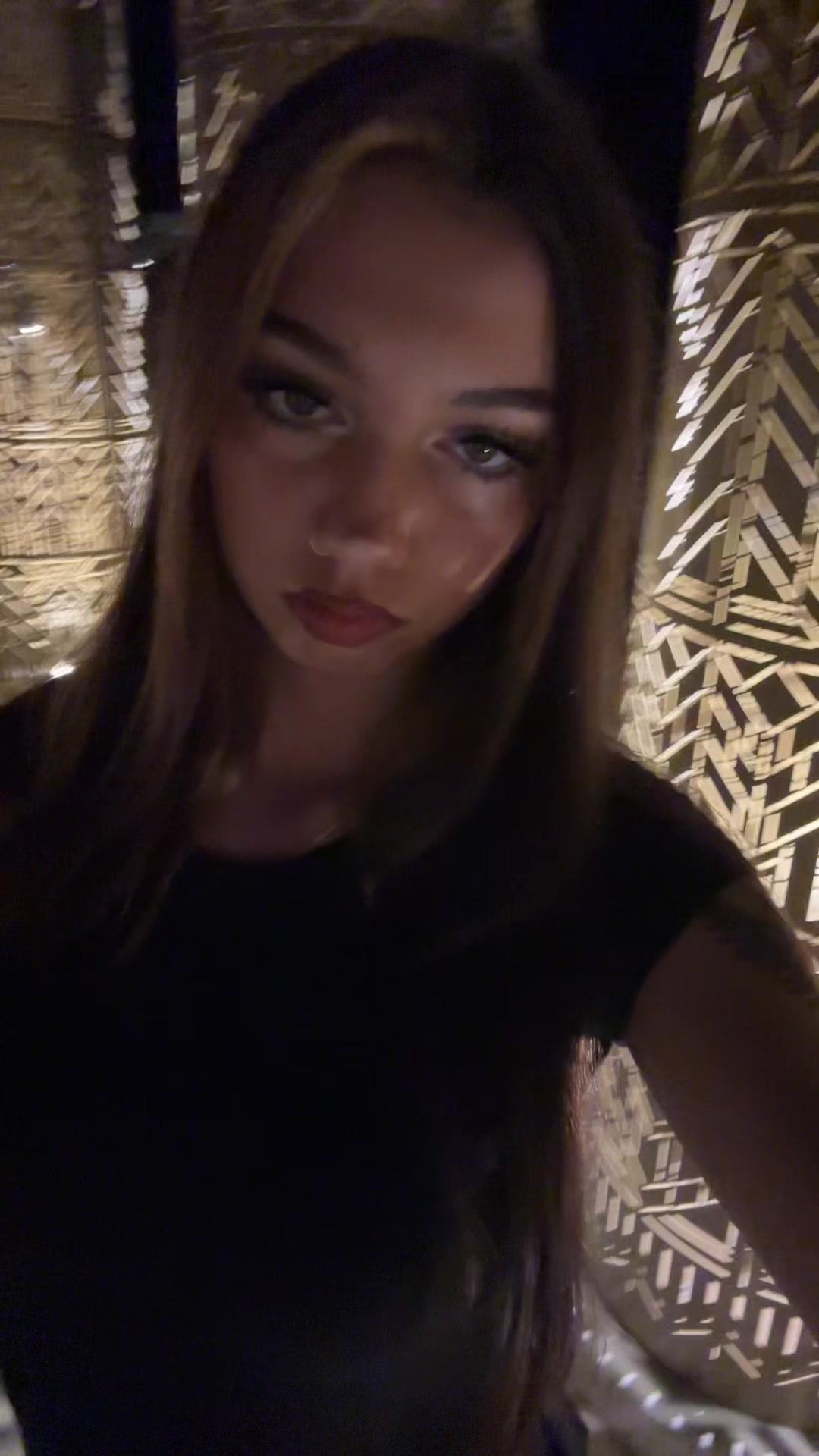 @adelina