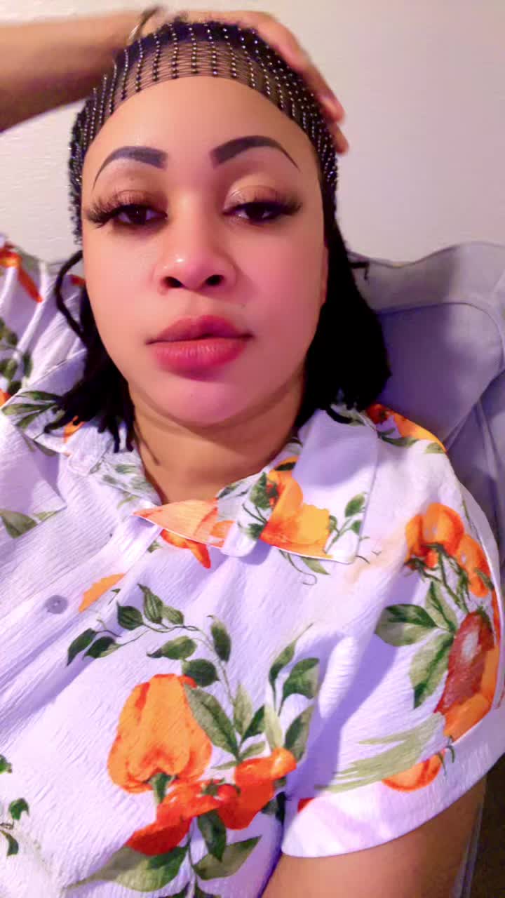 @1stladyone