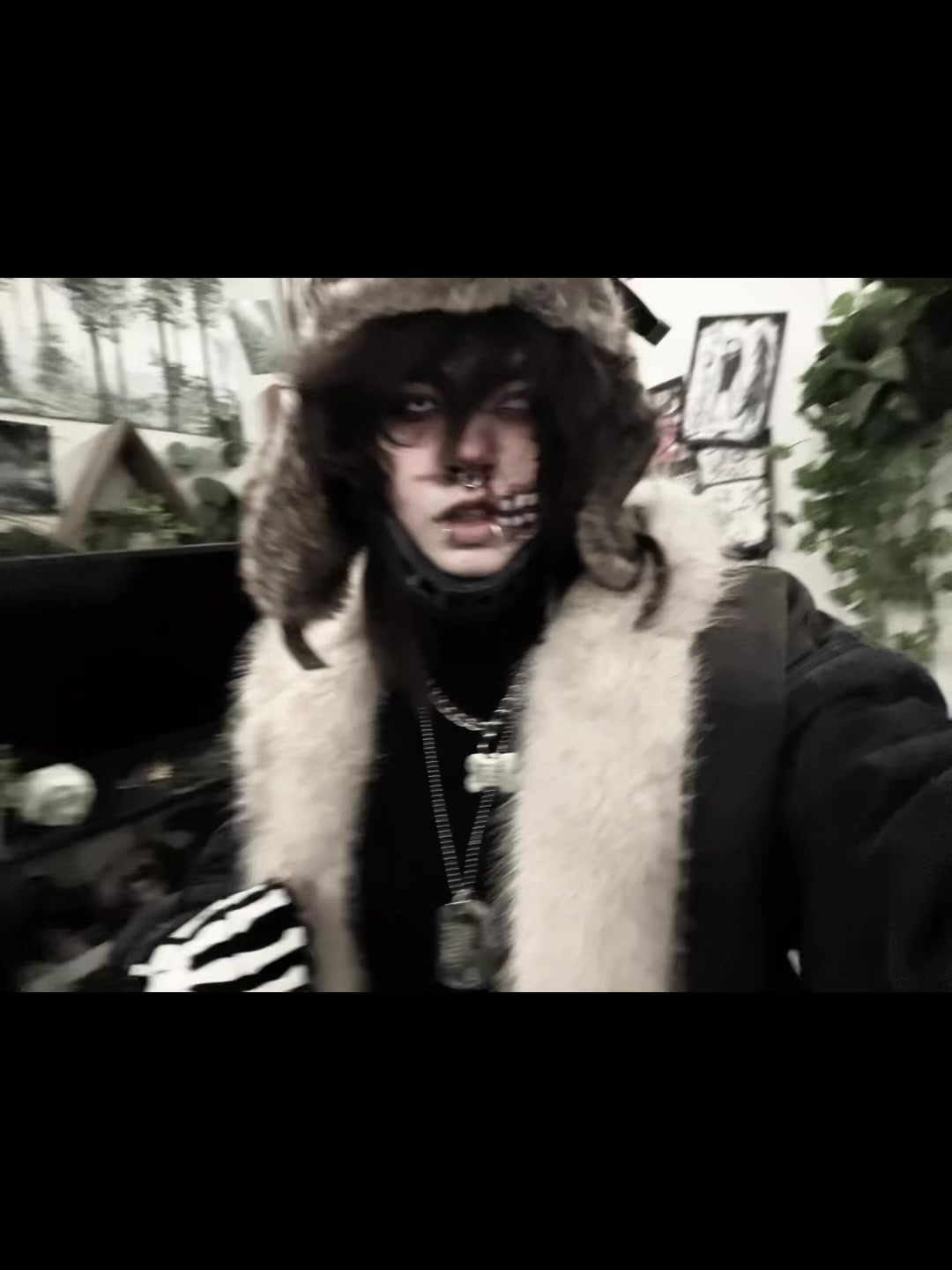 @T O B Y