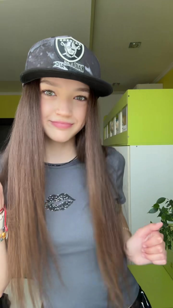 @миня