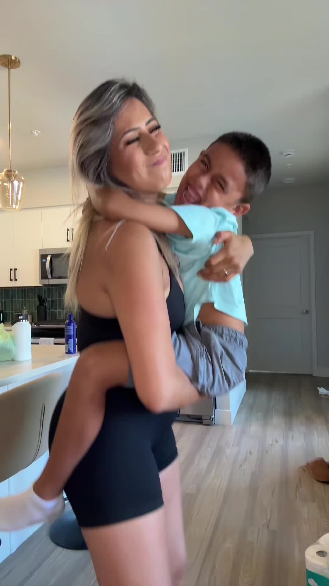 @elleeyezee11