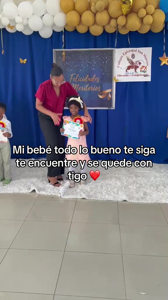 @Lore ᥫ᭡