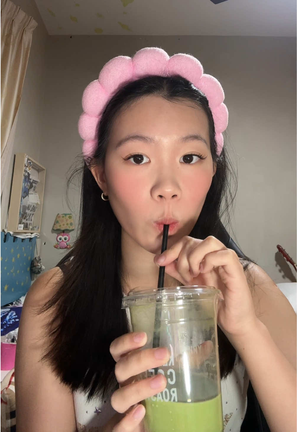 @doubledeez (っ'ཀ`)っ ( • )( • )