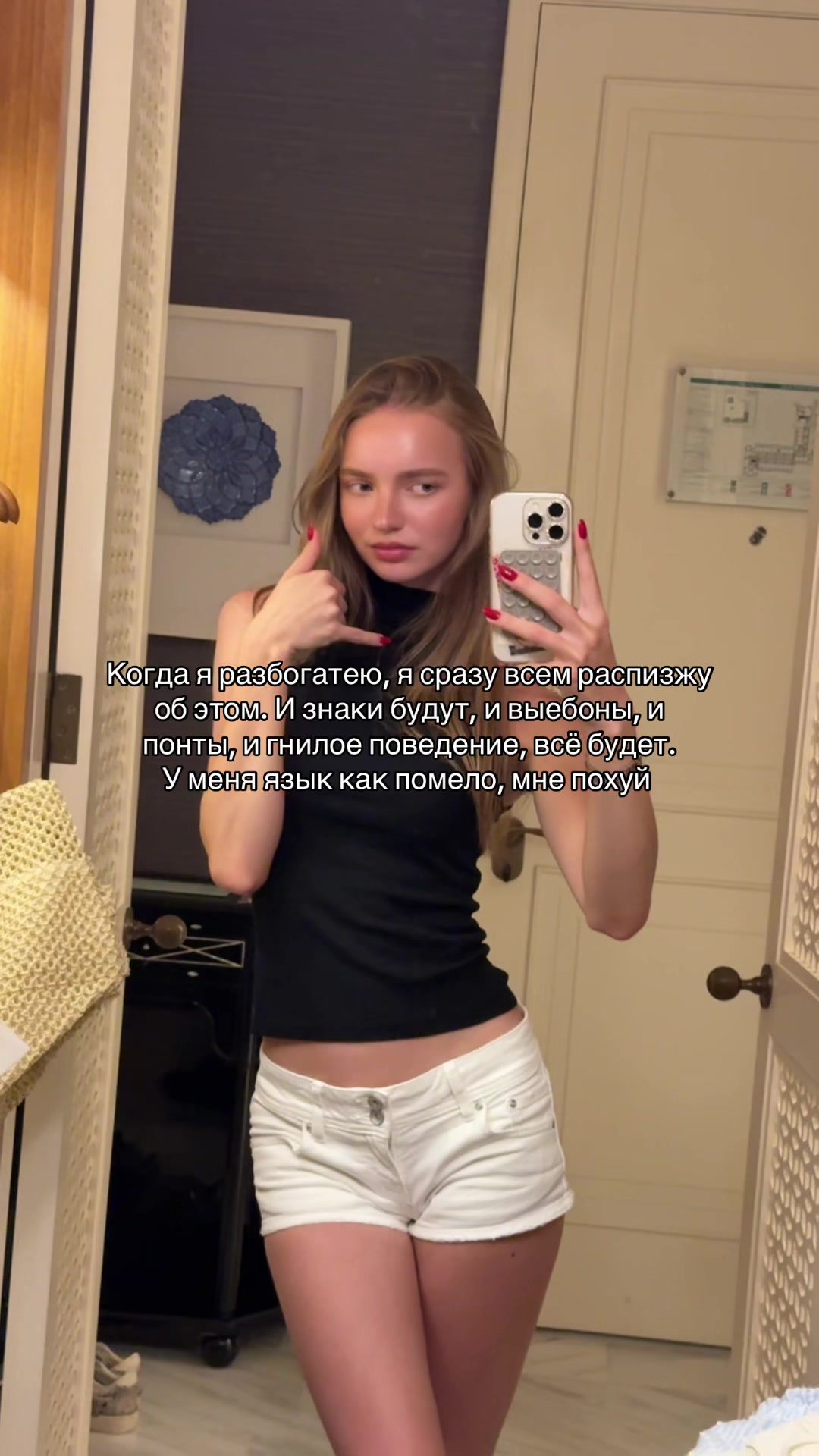 @𝓜.