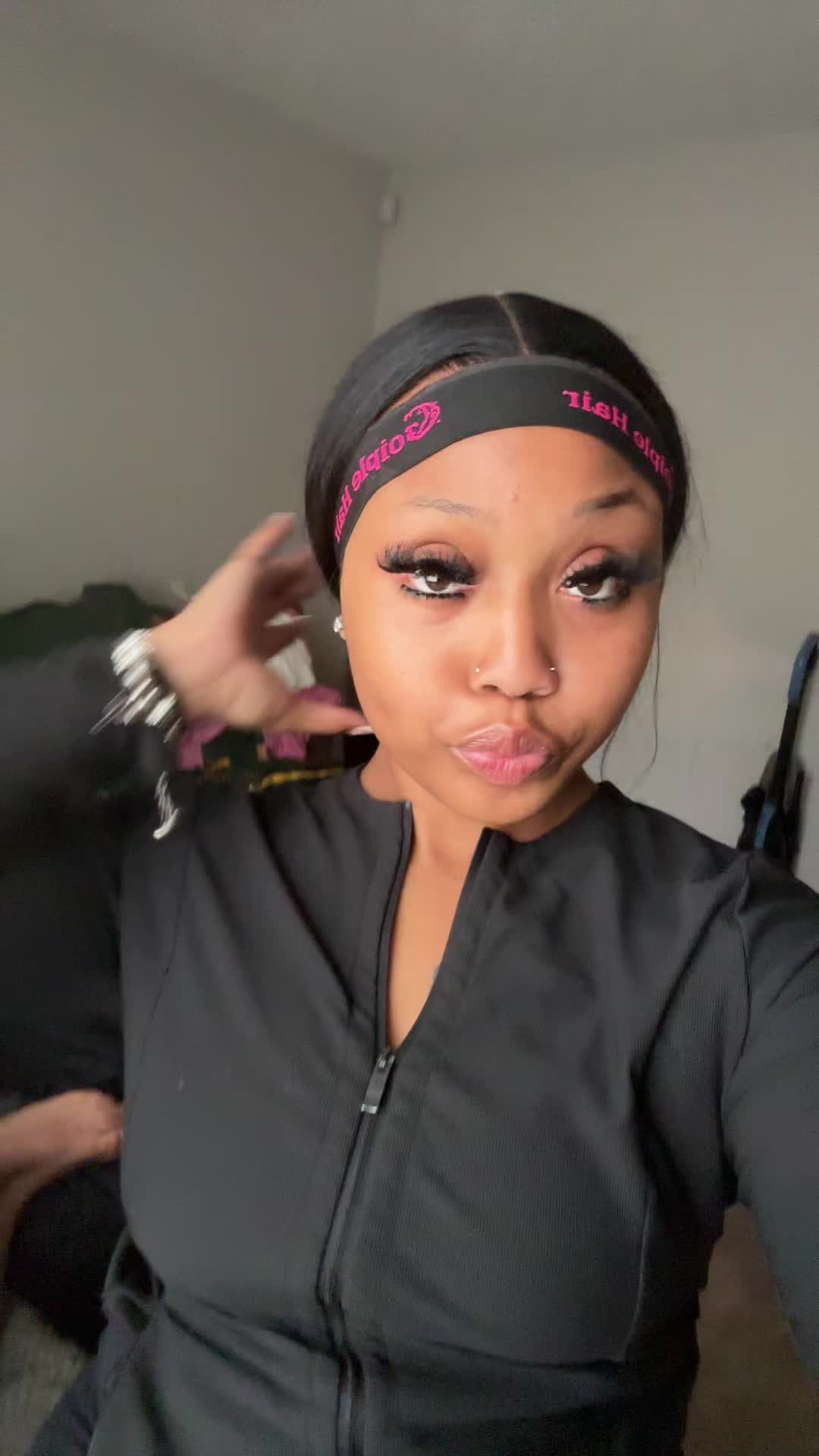 @shaniya janai