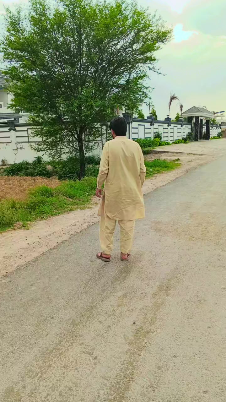 @معظم سلطان بٹ