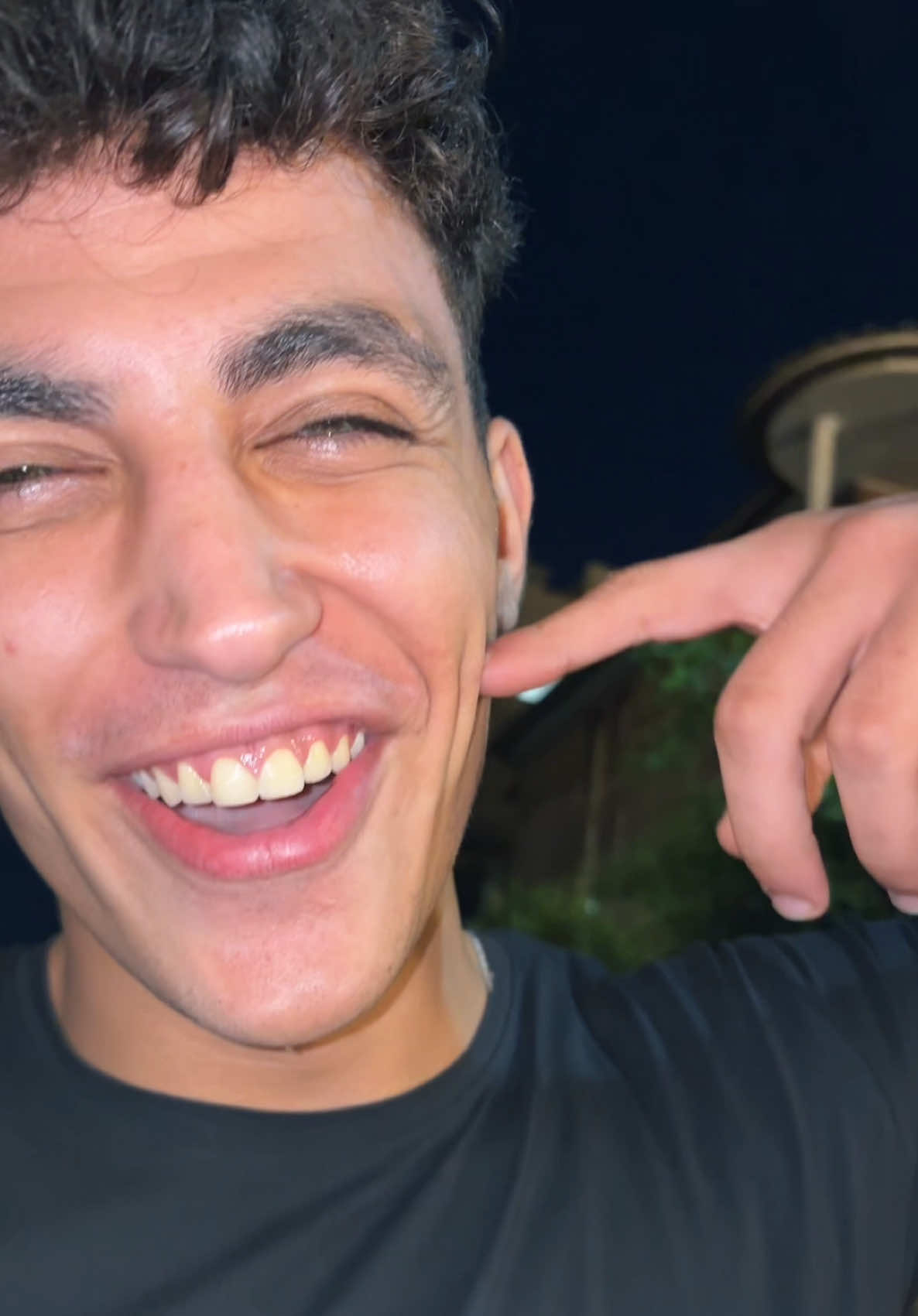 @عمو زين الجارحي 🤨☝🏻