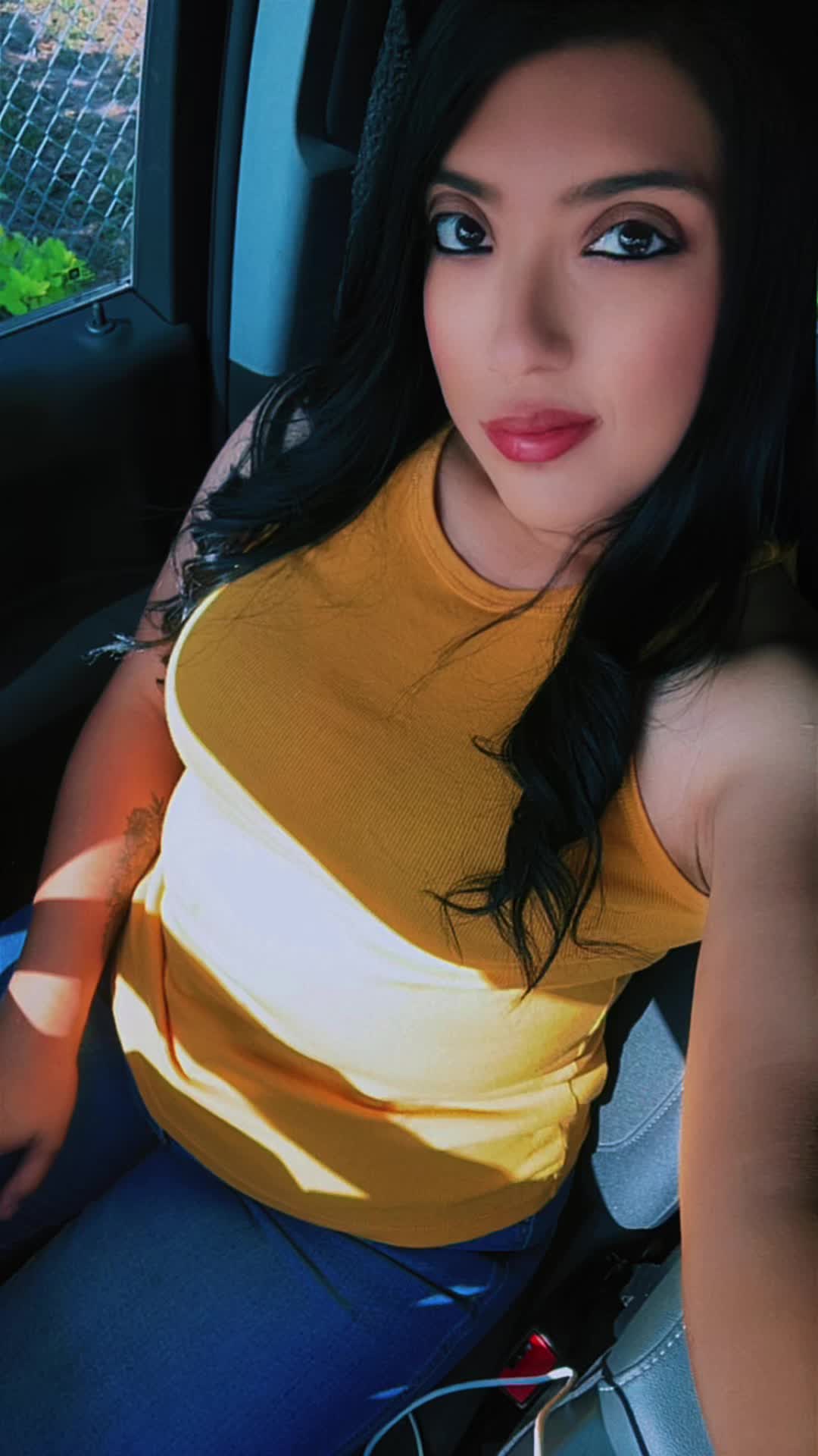 @vivianabelmares94