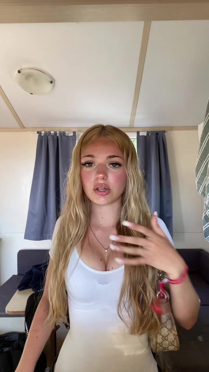 @𝑀𝑜ℎ𝑖𝑛𝑖