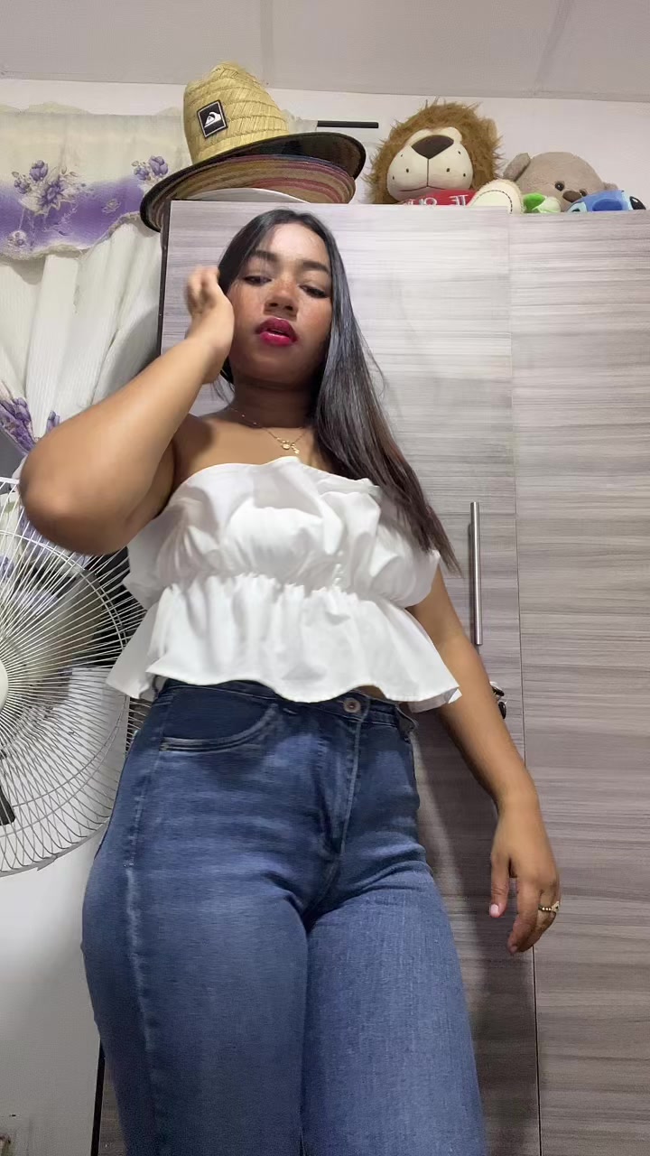 @🦋.