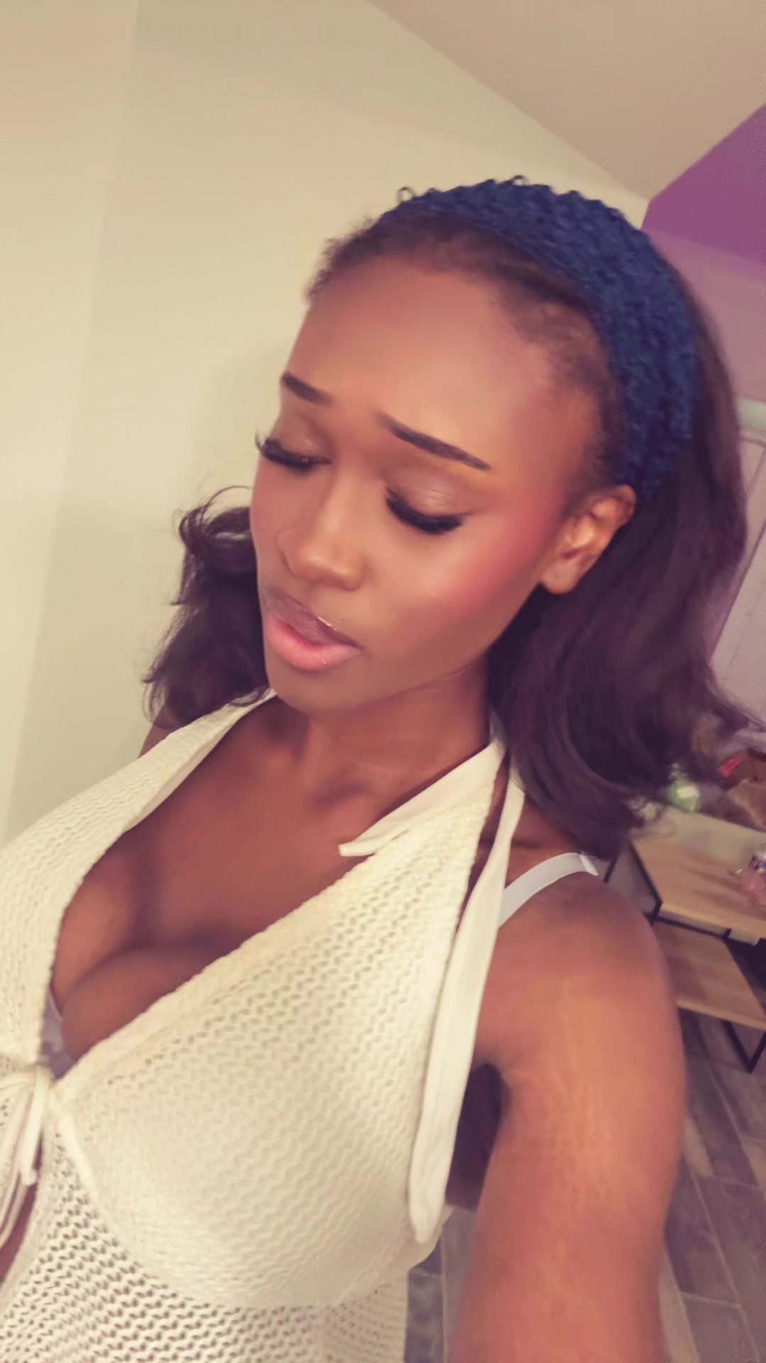 @arinola.online