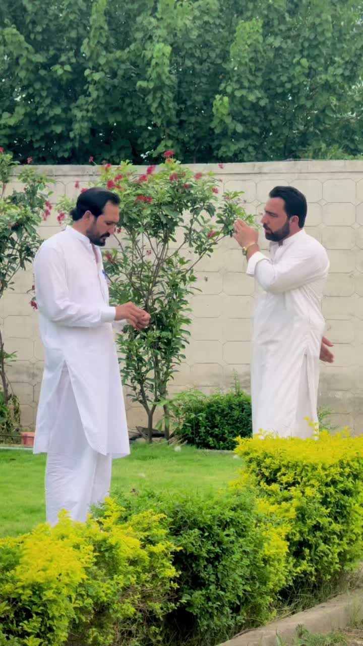 @Riaz Poswal