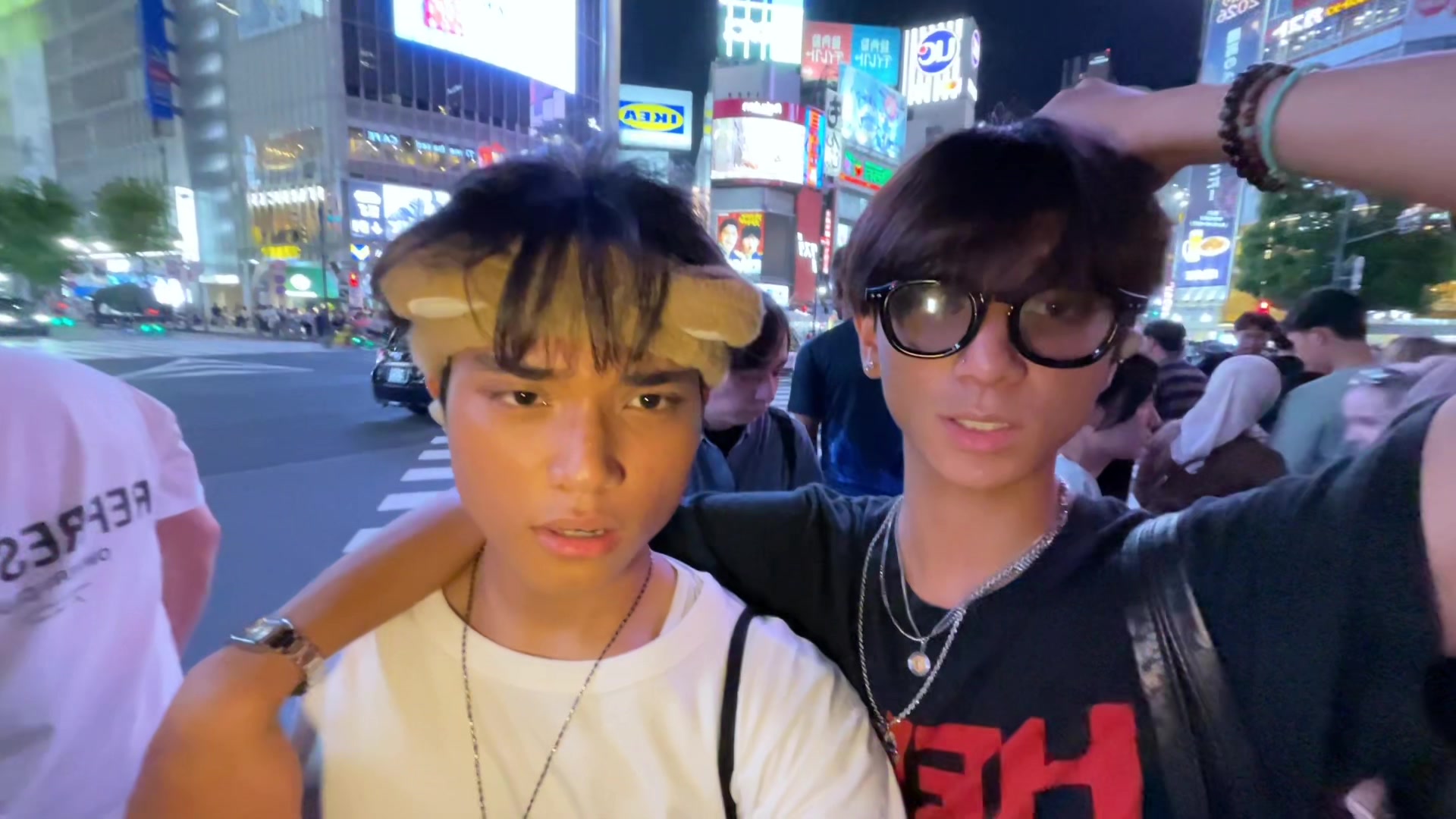 @デセン