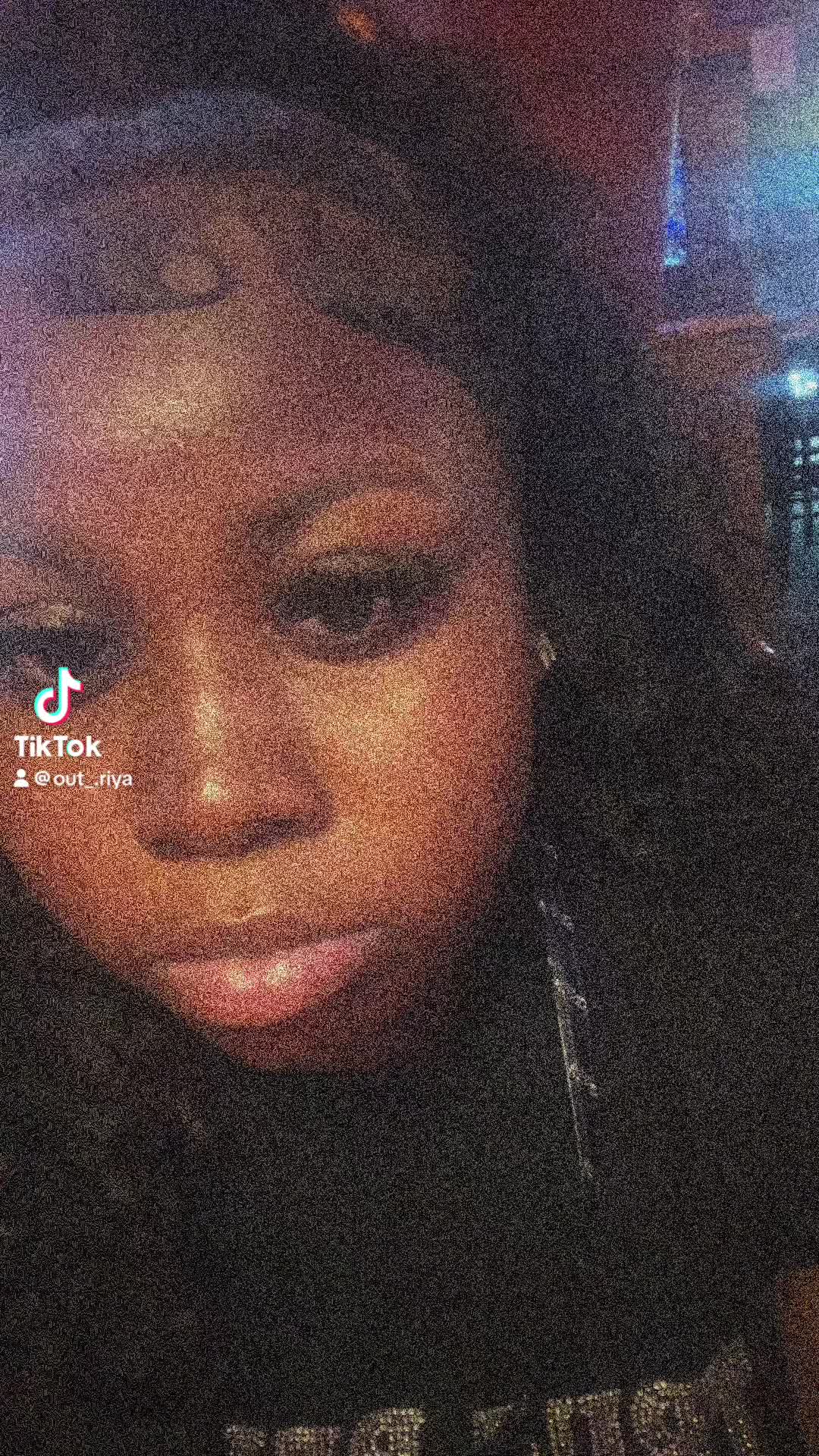 @Riyabackup!