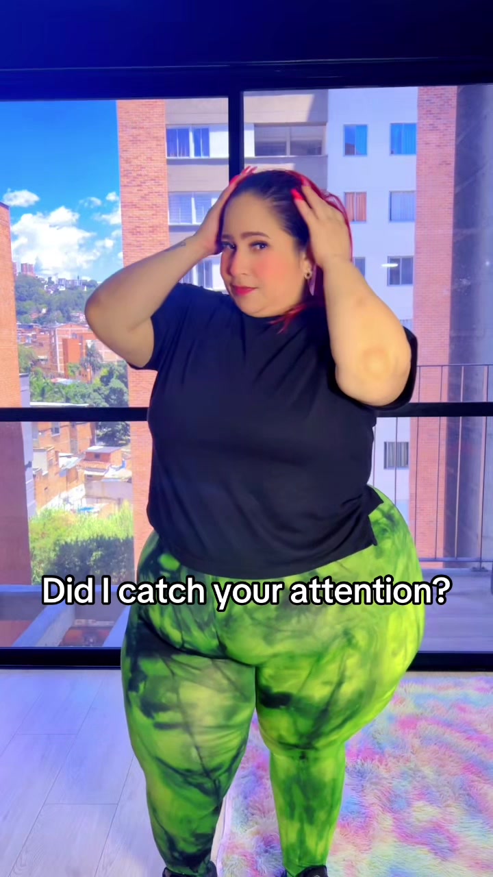 @LolaPop 🌈