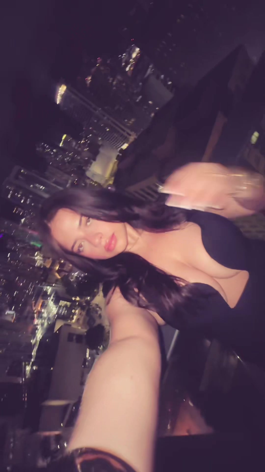 @nickipoo