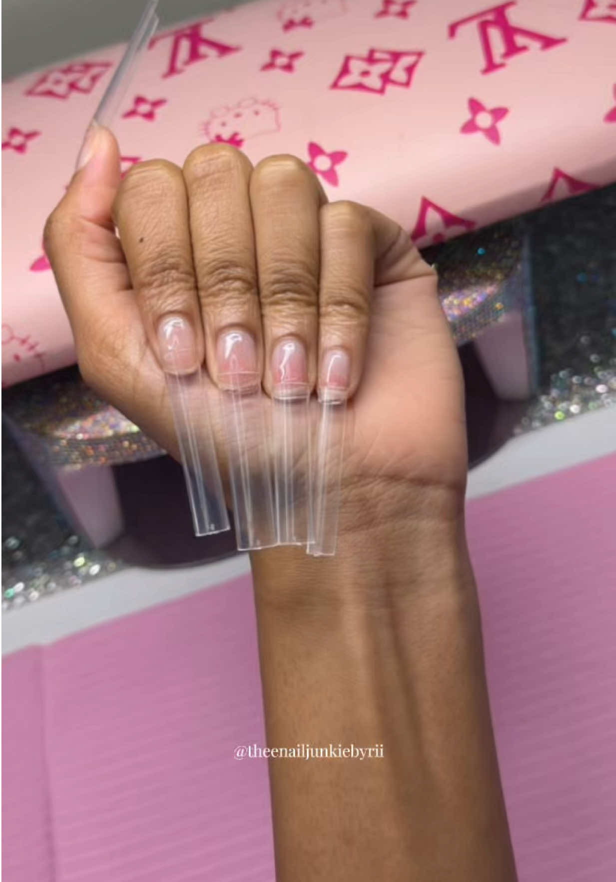 @Rihanna | KCMO Nail Artist